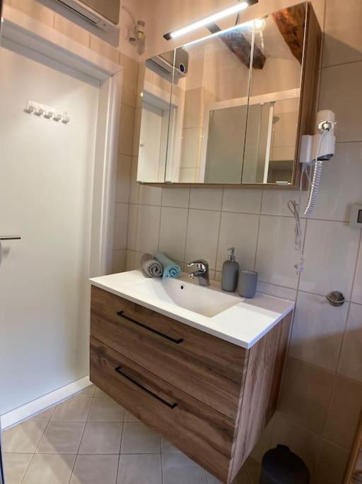 Piccolo Nido Apartment Ровин Екстериор снимка